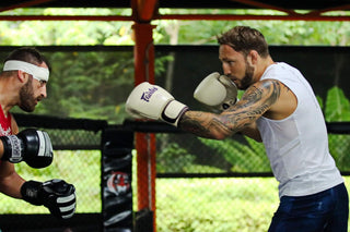 How to Fight with a Long Guard